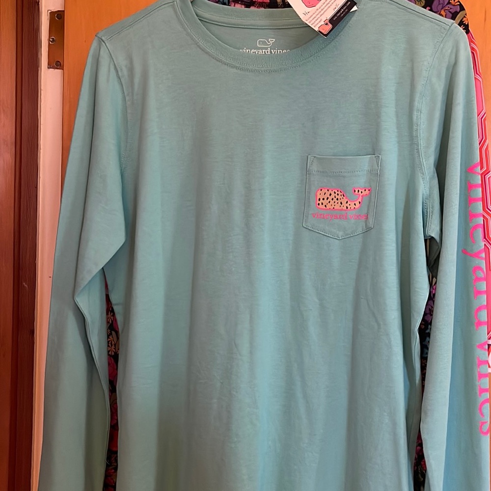 Vineyard Vines long sleeve NWT - small